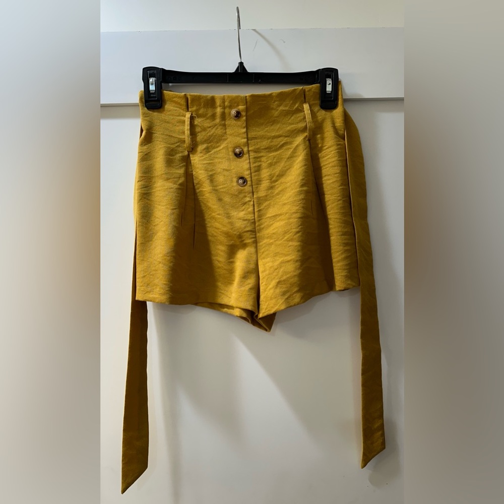 S Peach High Waist Shorts